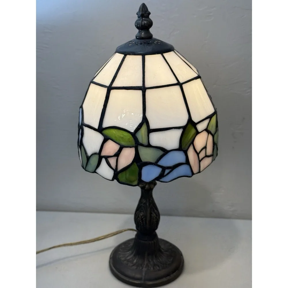 Vintage Tiffany Style Accent Table Lamp Pink Blue Roses Stained Glass Flower 13